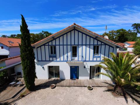 VILLA DE BORDEAUX