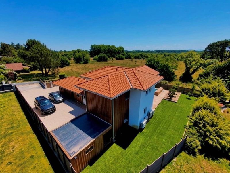 VILLA  LES 3 CHENES